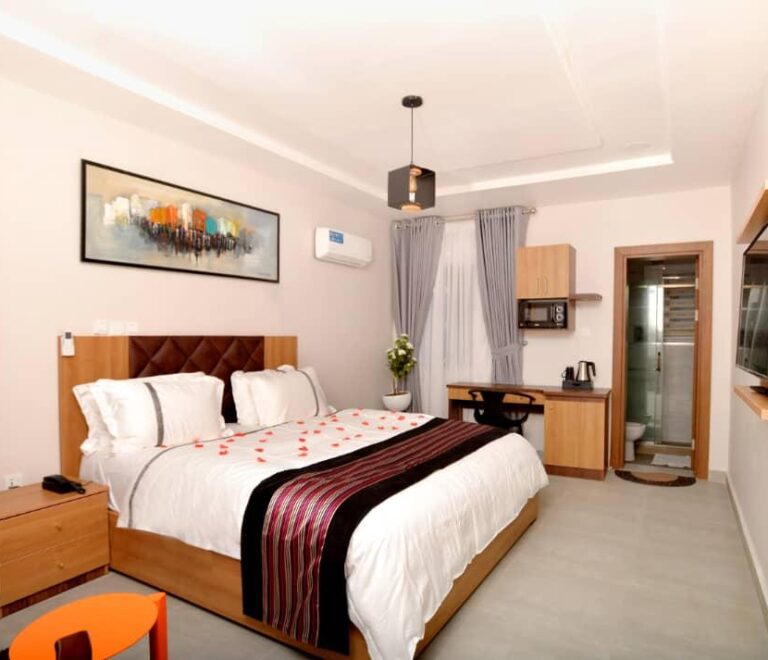 Aduke Residence Executive Room (2)
