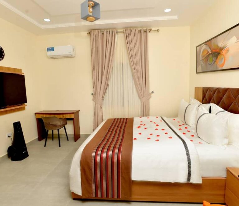 Aduke Residence Executive Suite (2)