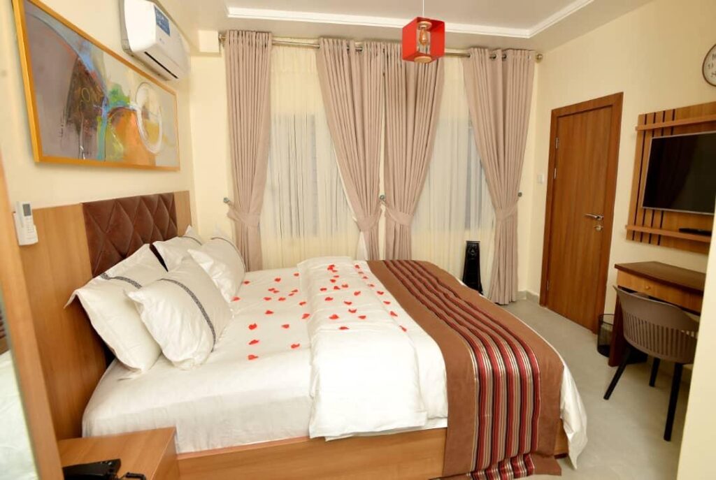 Aduke Residence Executive Suite (6)