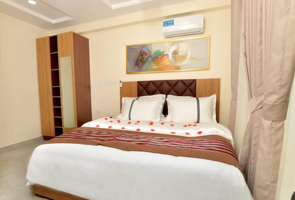 Aduke Residence Junior Suite (2)